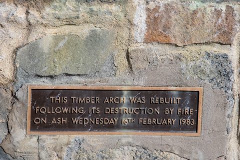 Memorial Arch sign, Great Ocean Road
