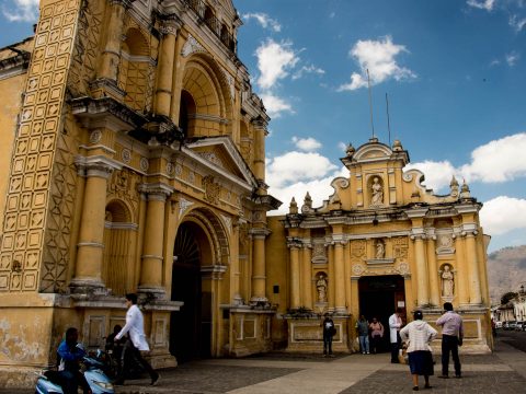 San Pdero Apostal, Antigua