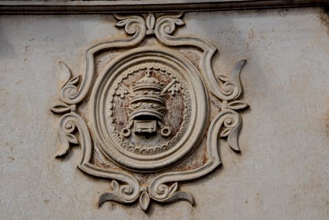 Papal crest , Univeristy, Antigua