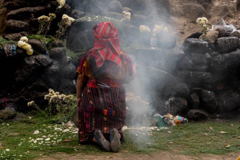 Modern Mayans, Iximche