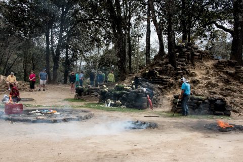 Modern Mayans, Iximche
