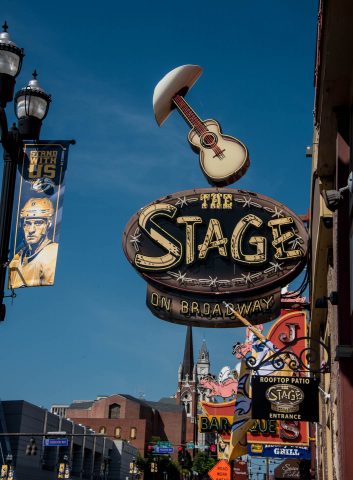 Honky-tonks, Broadway, Nashville, Tenn