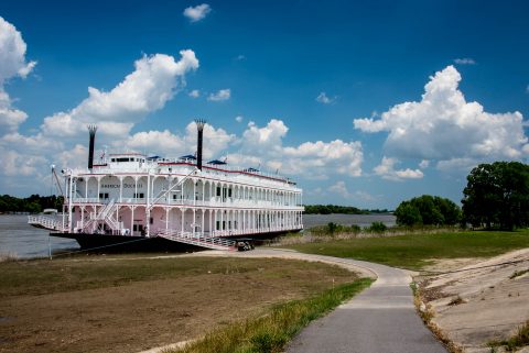 American Duchess and levee, Nottoway Plantation, Louisiana