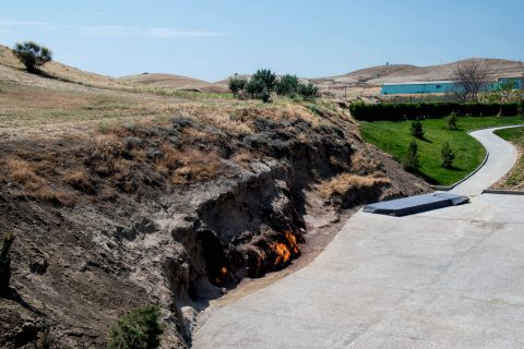 Yanar Dag (Fire Mountain), Aserbon Peninsula, Baku