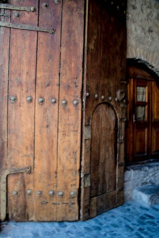 Caravanserais doorway, Sheki