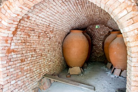 Kvevri pots, Telavi