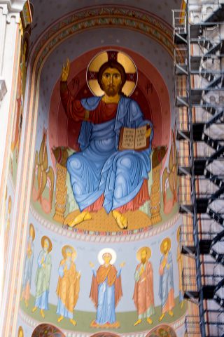 Tsminda Sameba Cathedral, Tbilisi interior