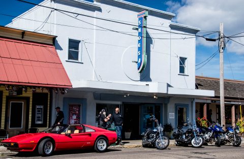 Old rockers on Main Street, Florence