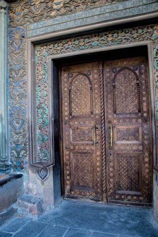Mayr Tachar door, Echmiadzin, Armenia