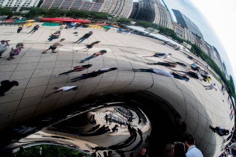 Cloud Gate sculture by Anish Kapoor, Millennium Park, Chicago