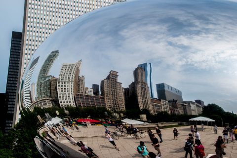 Cloud Gate sculture by Anish Kapoor, Millennium Park, Chicago