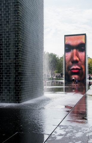 Crown Fountain by Jaume Plensa with faces of local residents, Mi