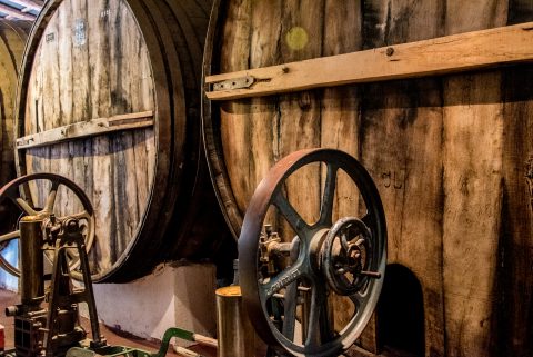 Bodega La Banda - oak barrel - Cafayate, Argentina