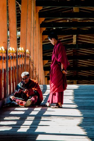 Punakha dzong entrance bridge, Bhutan