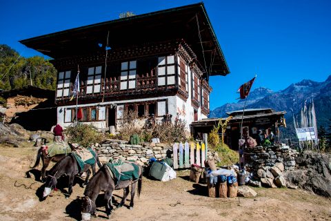 Trek to border, Drukyel Dzong, Bhutan