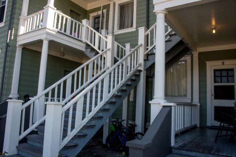 Arbutus Apartments, Powell River