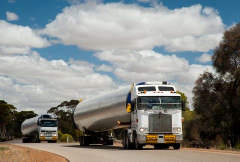Transporting wind turbine parts, Highway 40, WA