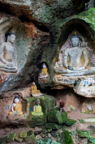 Buddhas, Phnom Santuk
