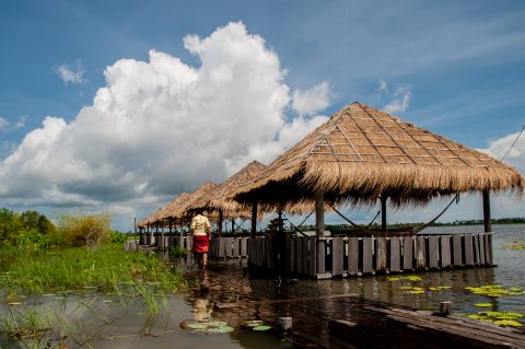 Tonle Sap Lake, en route to Siem Reap