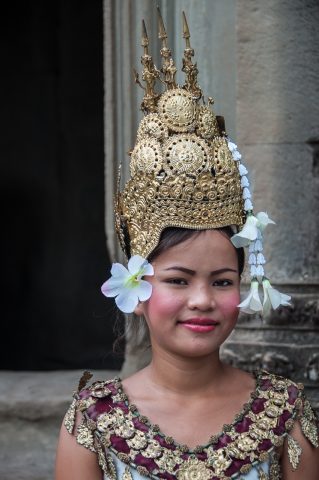 Dance troupe, Angkor Wat