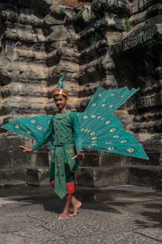 Dance troupe, Angkor Wat