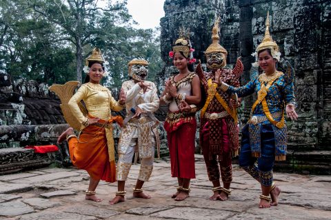 Dance troupe, Bayon temple, Angkor Wat
