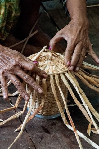 Water hyacinth weaving, Tonle Sap lake