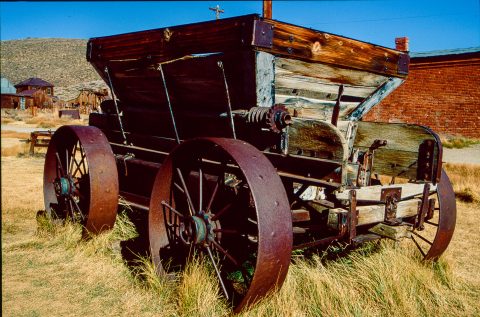 Old wagon, Bodie Ghost Town, Cal (1999)
