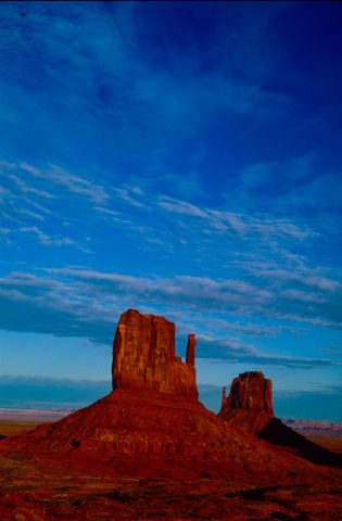 The Mittens at sunset, Monument Valley, Utah (2004)